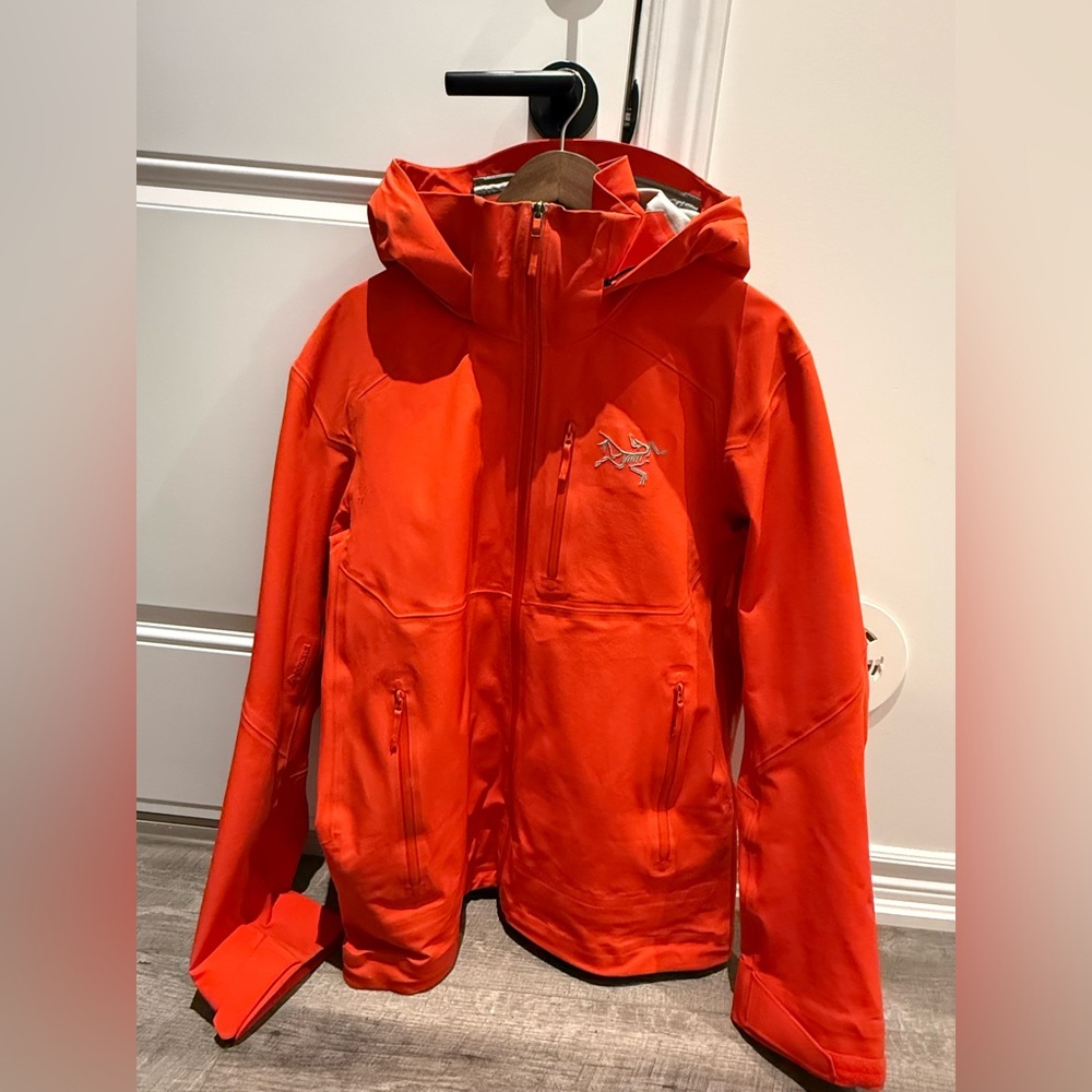 Arc'teryx Cassiar Jacket - Picture 1 of 6